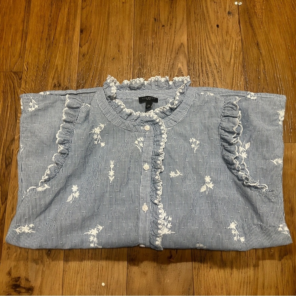 Talbots MPetite Sleeveless Striped Embroidered Ruffle Blouse Womens Blue White - Picture 3 of 6